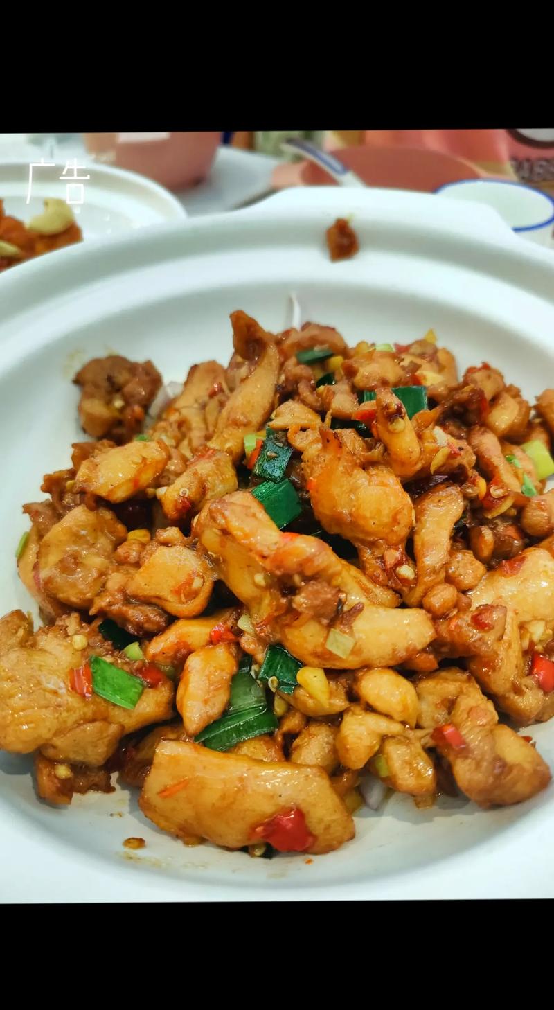 那一桌湘菜，让我破例吃了三碗米饭